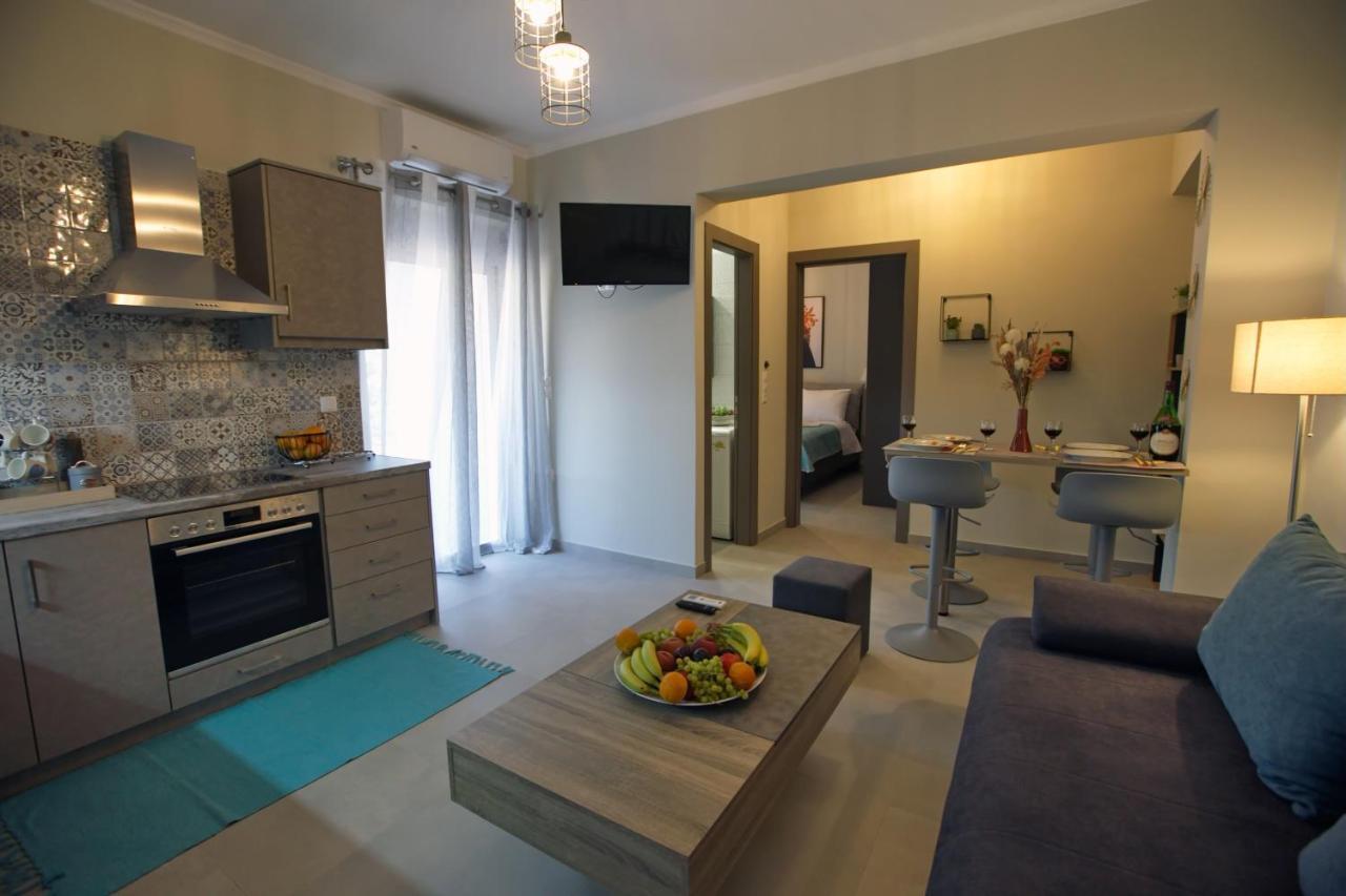 Matoulas Luxury Apartment นาฟปลิโอ ภายนอก รูปภาพ